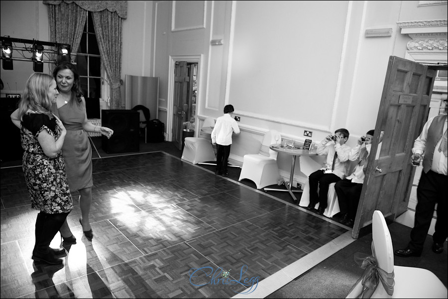 Wedding Photography at Hall Place in Berkshire