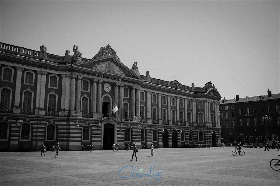 Travelling from London to Toulouse with a Fuji X100