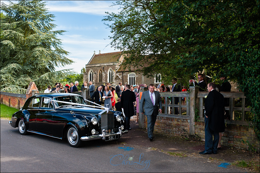 Berkshire Wedding Photographer at Stirrups Country House