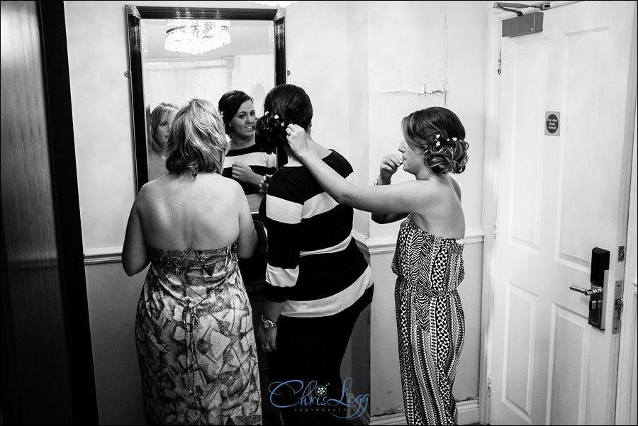 Wedding Photographt at Friern Manor Country Hotel 005