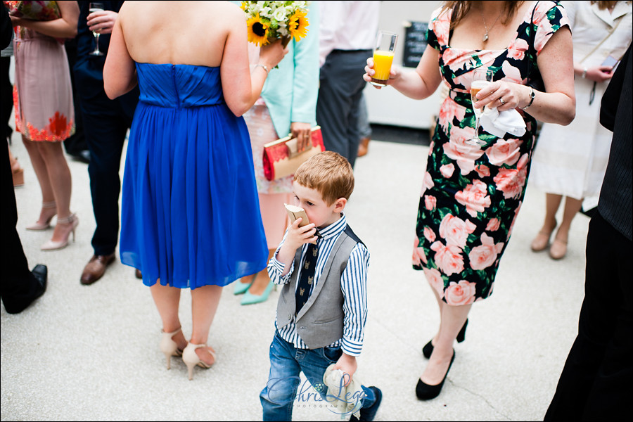 Hampton Court House Wedding Photography 027