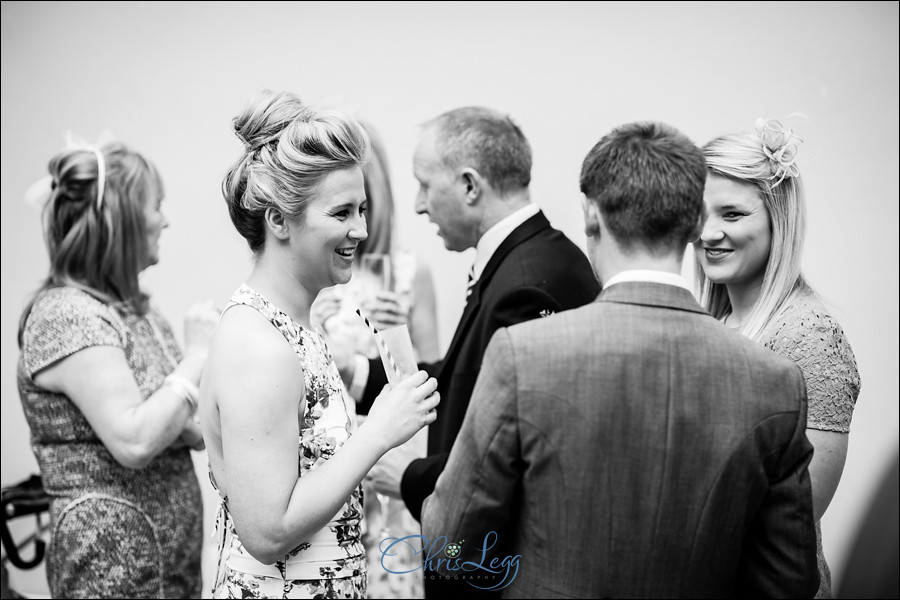 Hampton Court House Wedding Photography 041