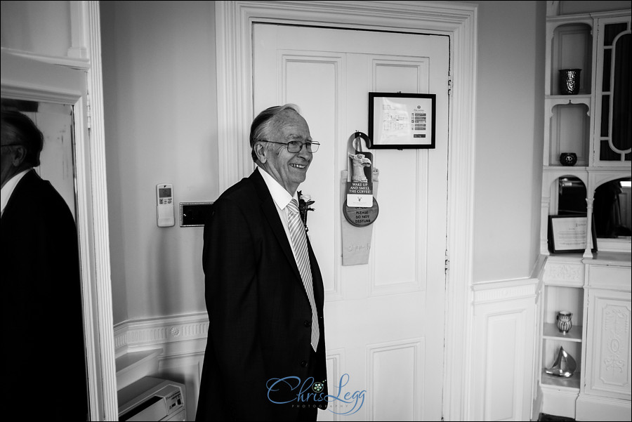 Oaklands Court Hotel Wedding Photography 004