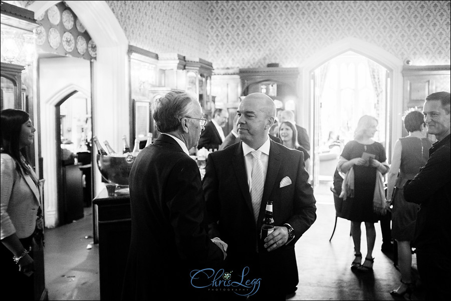 Oaklands Court Hotel Wedding Photography 009