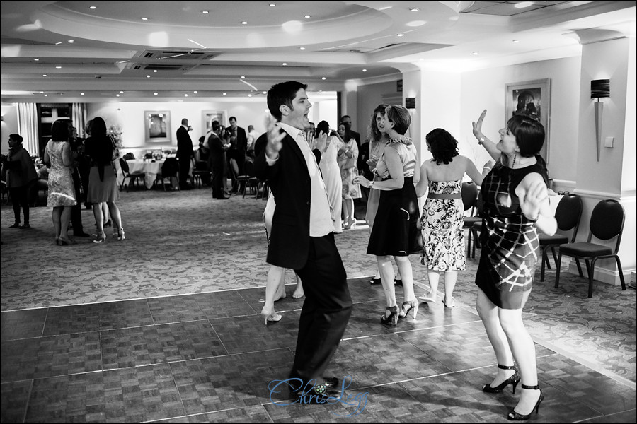 Oaklands Court Hotel Wedding Photography 090