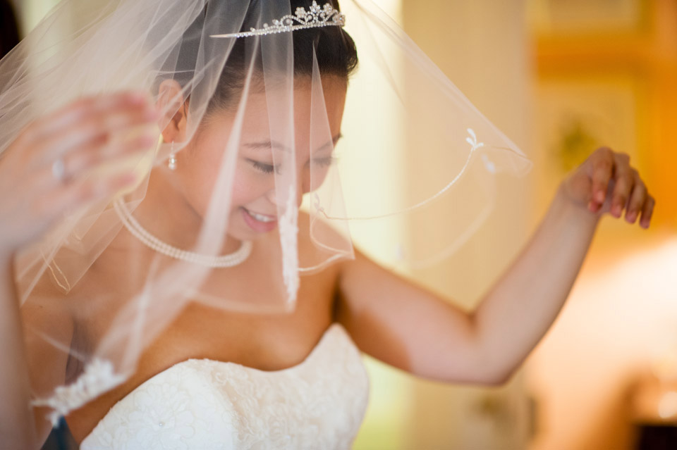 Hampshire Wedding Photography at the Barn in Buriton 